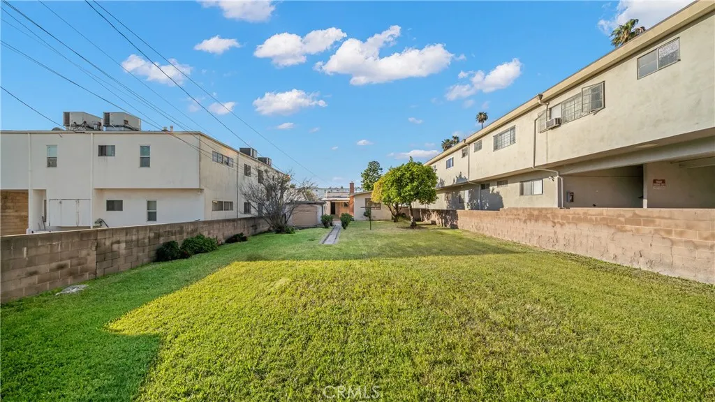 1126 Rosedale, Glendale, California 91201 home-pic-1