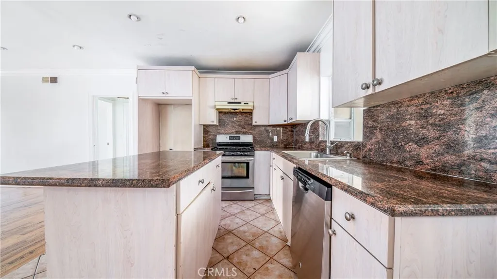 1126 Rosedale, Glendale, California 91201 home-pic-7