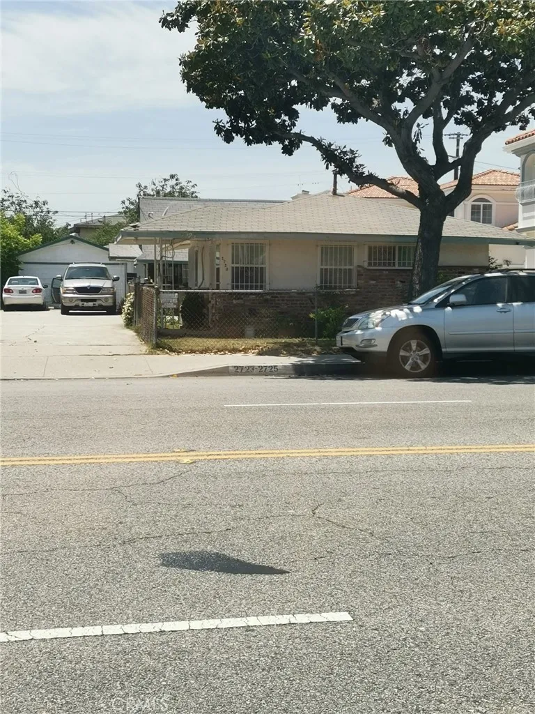 2725 Walnut Grove Avenue, Rosemead, California 91770 home-pic-1