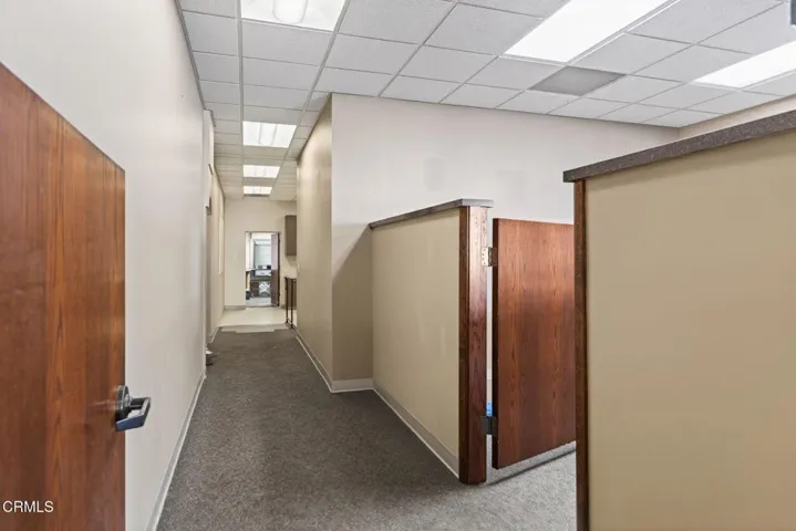 13-web-or-mls-Upmarket Media-948EMain019