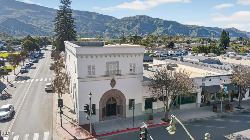 31-web-or-mls-Upmarket Media-948EMai-aer