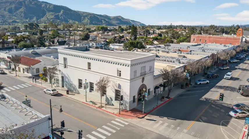 32-web-or-mls-Upmarket Media-948EMai-aer