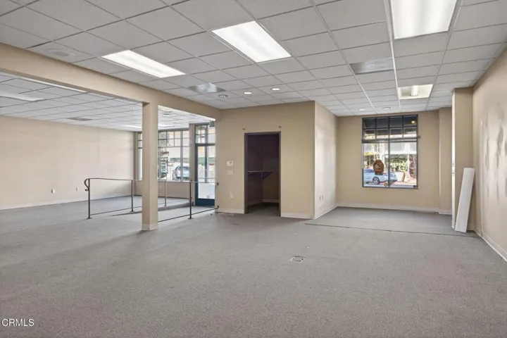 10-web-or-mls-Upmarket Media-948EMain010