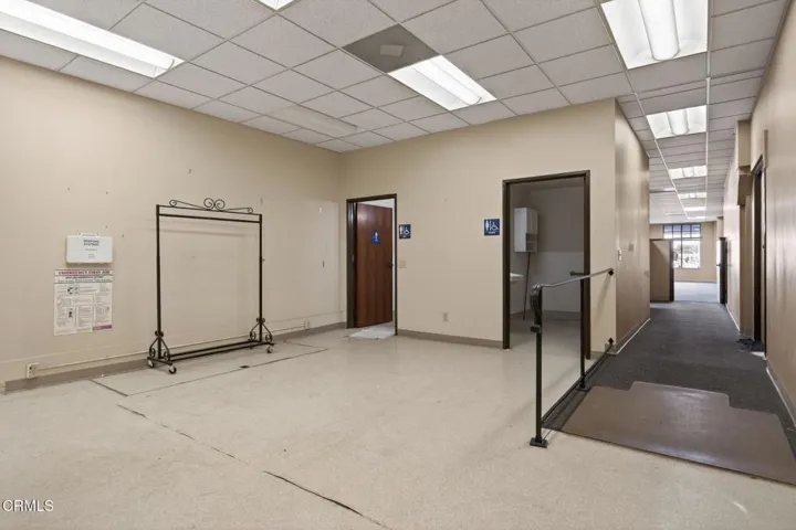 22-web-or-mls-Upmarket Media-948EMain046