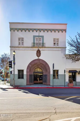 5-web-or-mls-Upmarket Media-948EMain070