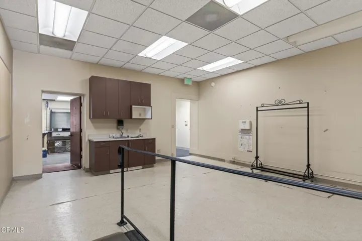 20-web-or-mls-Upmarket Media-948EMain041