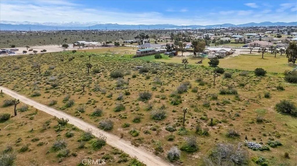 11161 Mesa, Hesperia, California 92344 — photo 4