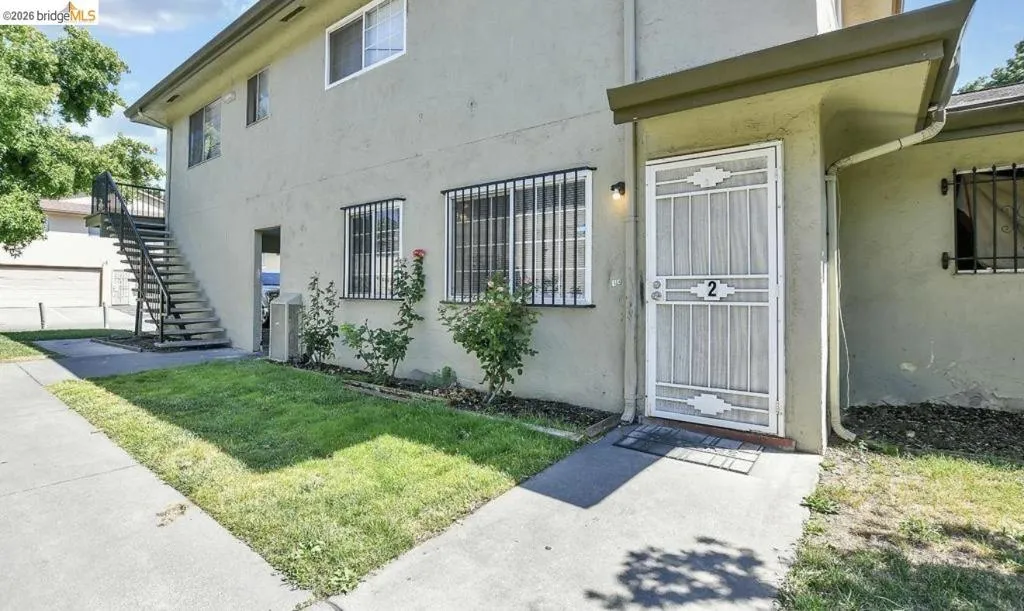 2108 Lemontree Way