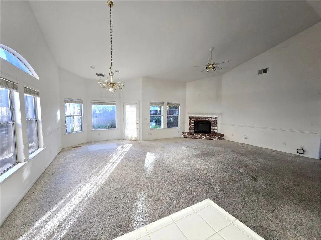 10168 N Price, Fresno, California 93730 home-pic-12