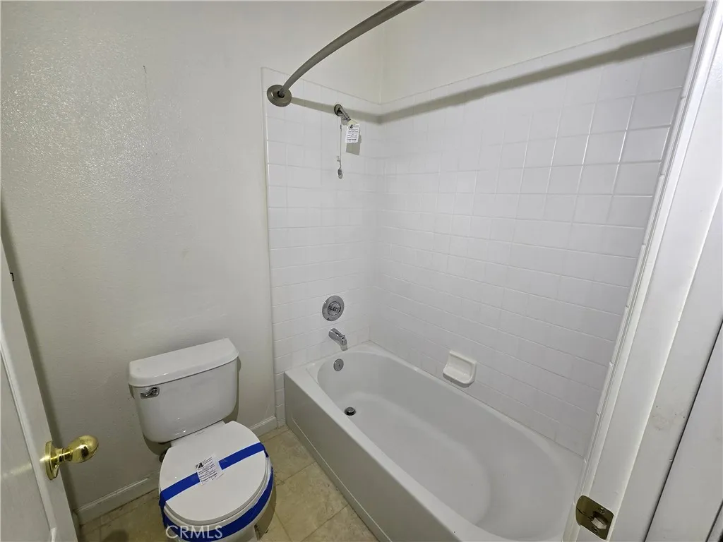 10168 N Price, Fresno, California 93730 home-pic-19