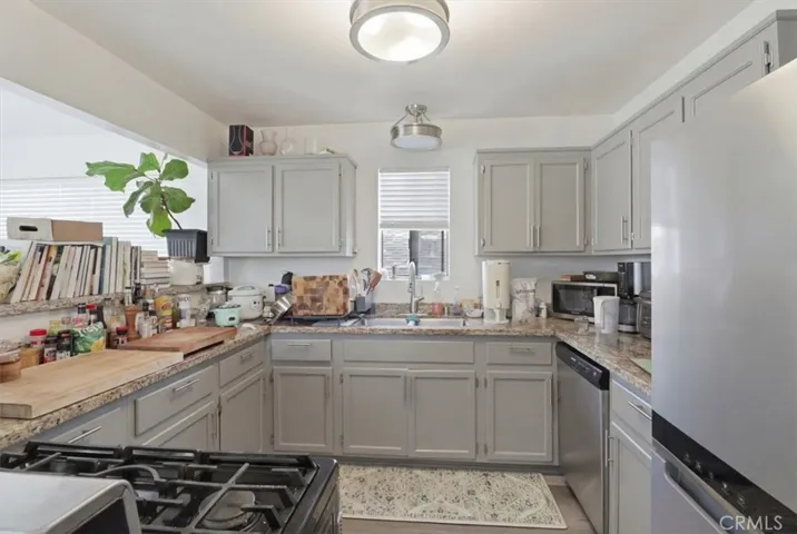 Back Unit 2 Bed/2 Bath