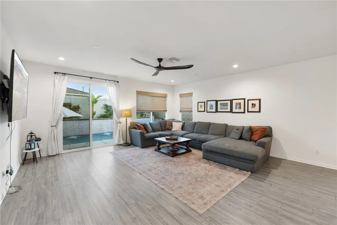 28265 Abbey, Menifee, California 92585 home-pic-21