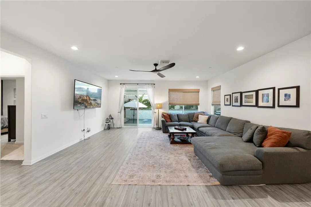 28265 Abbey, Menifee, California 92585 home-pic-20