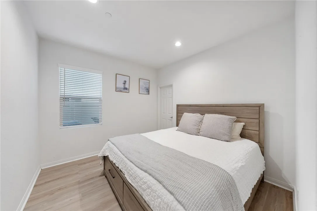 28265 Abbey, Menifee, California 92585 home-pic-31