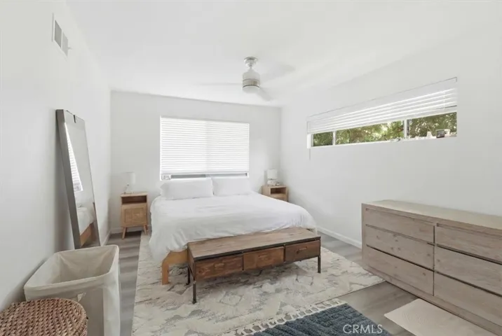 Back 2-Bed/2-Bath Unit