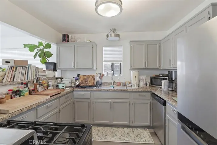 Back 2-Bed/2-Bath Unit