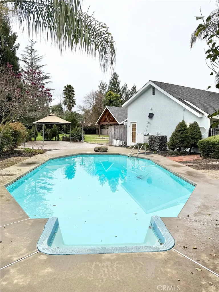 5561 Brighton Court, Atwater, California 95301 home-pic-32