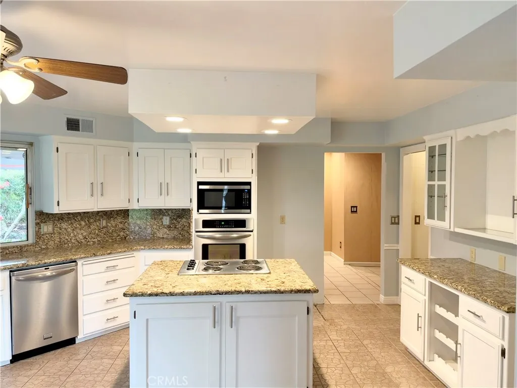 5561 Brighton Court, Atwater, California 95301 home-pic-8