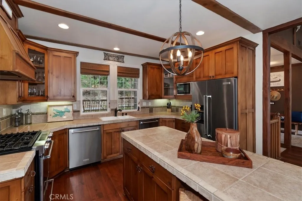 1254 Calgary, Lake Arrowhead, California 92352 home-pic-22