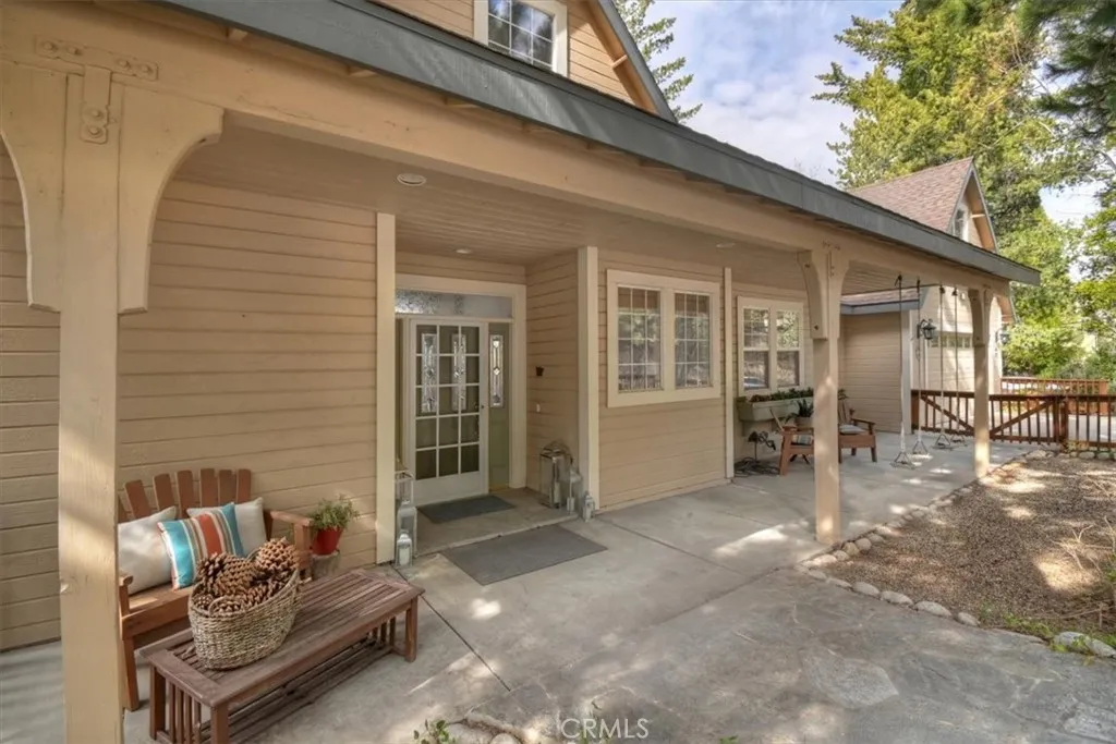 1254 Calgary, Lake Arrowhead, California 92352 home-pic-3