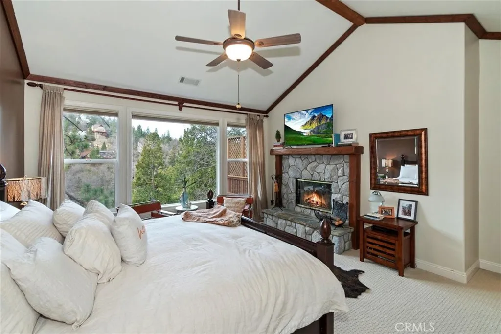 1254 Calgary, Lake Arrowhead, California 92352 home-pic-26