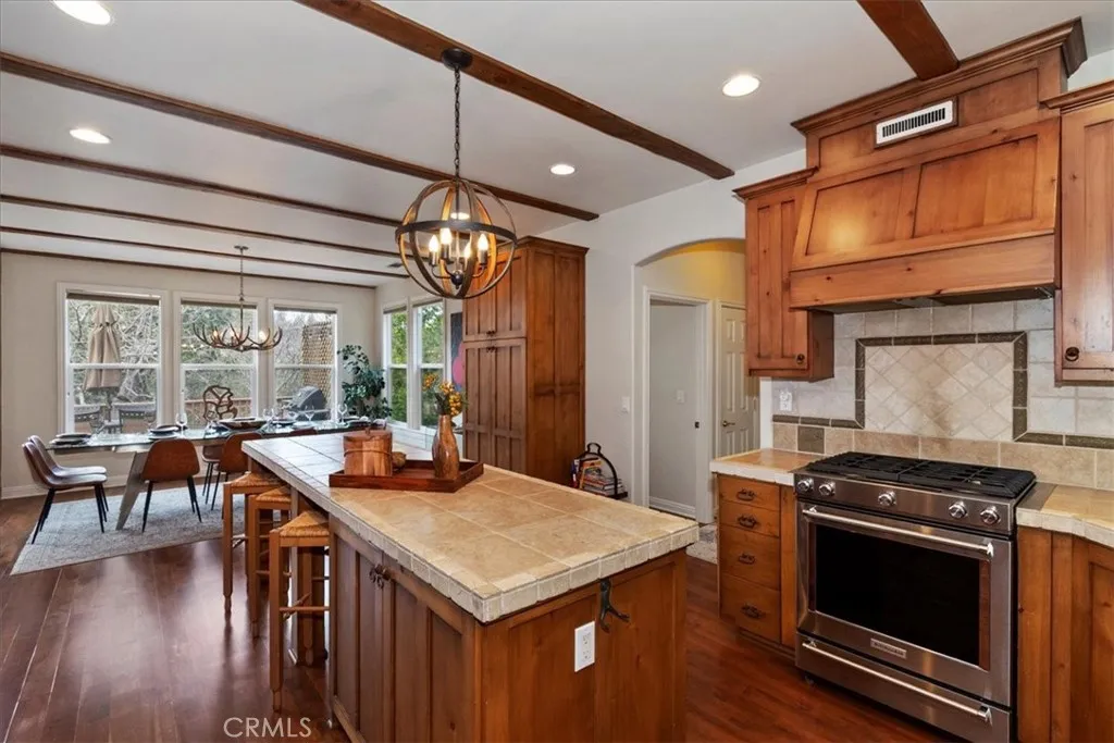 1254 Calgary, Lake Arrowhead, California 92352 home-pic-23