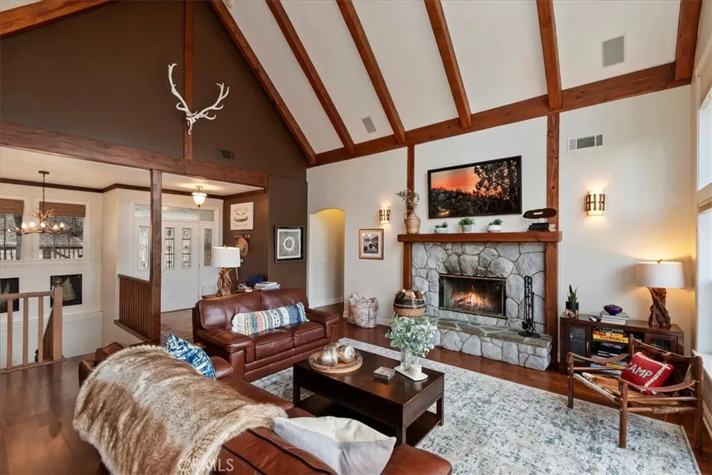 1254 Calgary, Lake Arrowhead, California 92352 home-pic-12