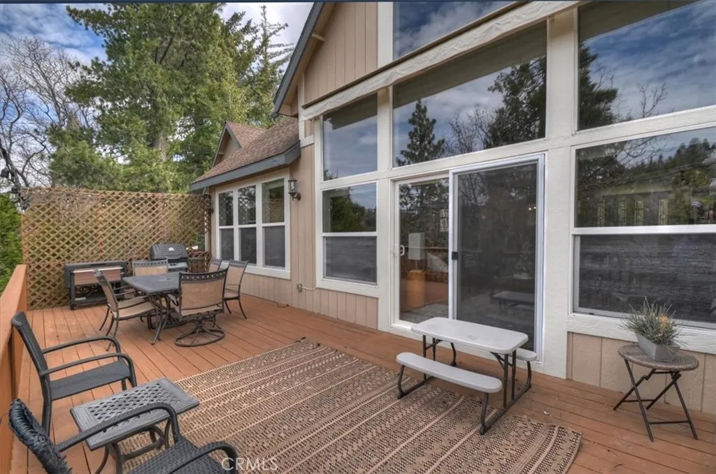 1254 Calgary, Lake Arrowhead, California 92352 home-pic-9