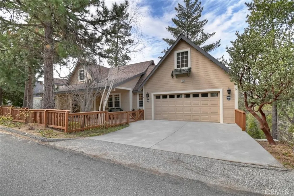 1254 Calgary, Lake Arrowhead, California 92352 home-pic-2