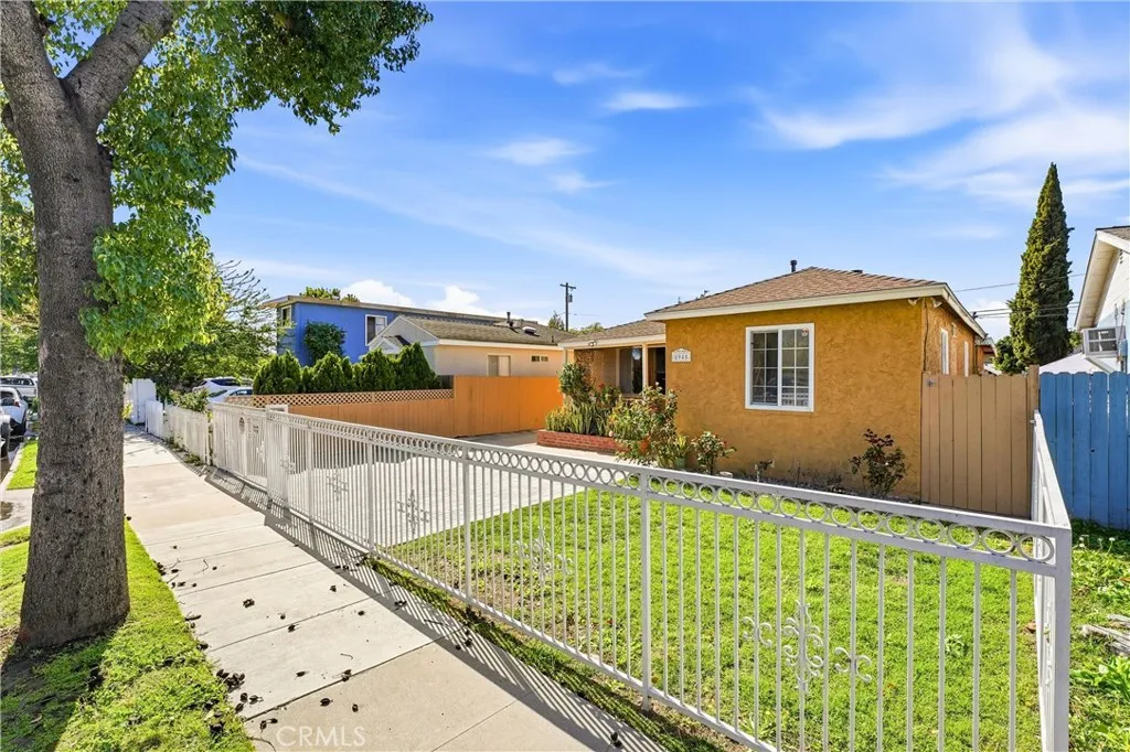 5945 Gardenia Avenue, Long Beach, California 90805 home-pic-3