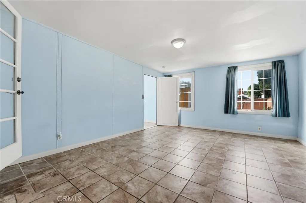 5945 Gardenia Avenue, Long Beach, California 90805 home-pic-19
