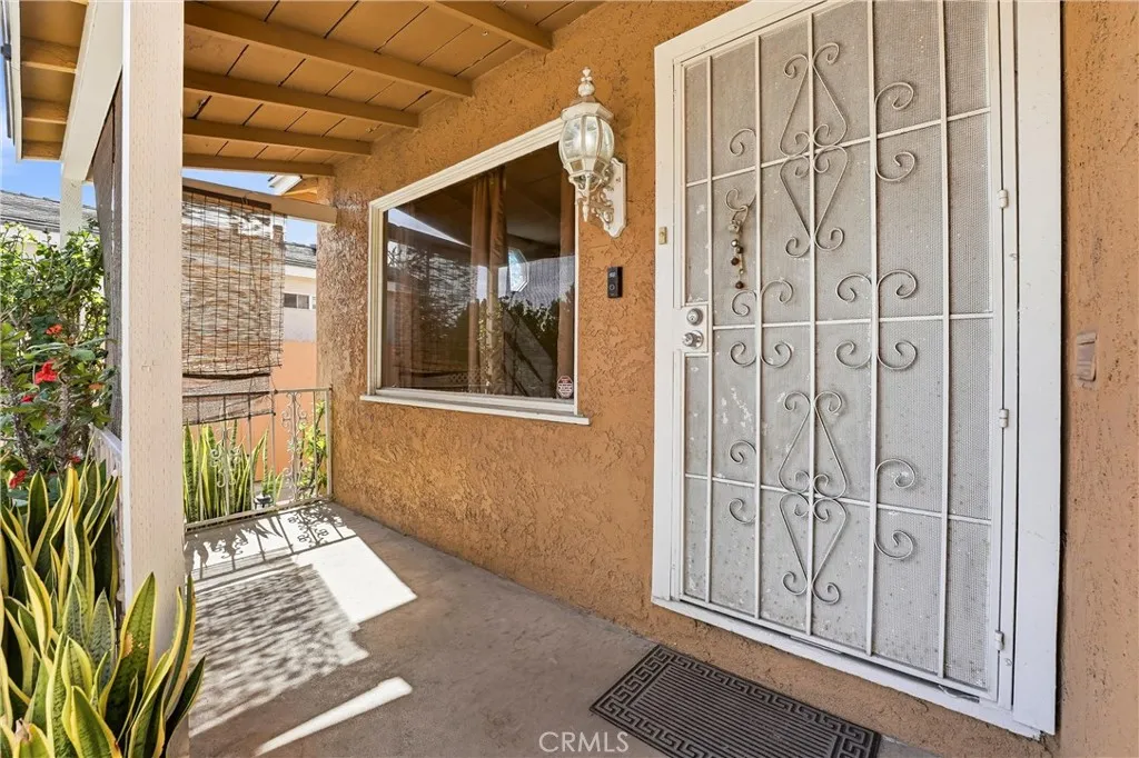 5945 Gardenia Avenue, Long Beach, California 90805 home-pic-5