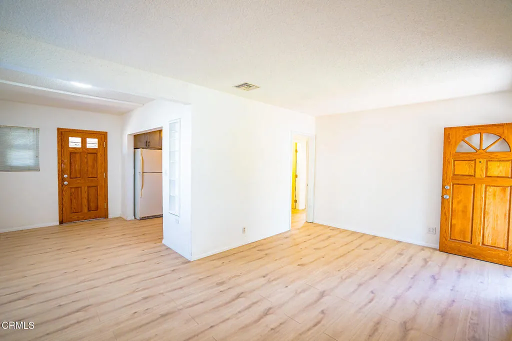 10542 Rainier Street, Sun Valley, California 91352 home-pic-10