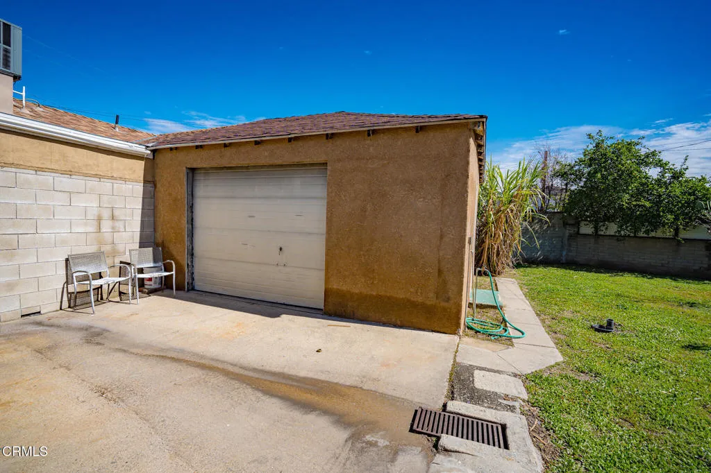 10542 Rainier Street, Sun Valley, California 91352 home-pic-18