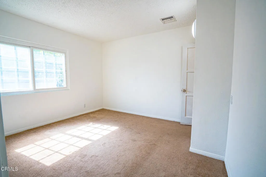 10542 Rainier Street, Sun Valley, California 91352 home-pic-12