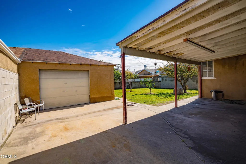 10542 Rainier Street, Sun Valley, California 91352 home-pic-20