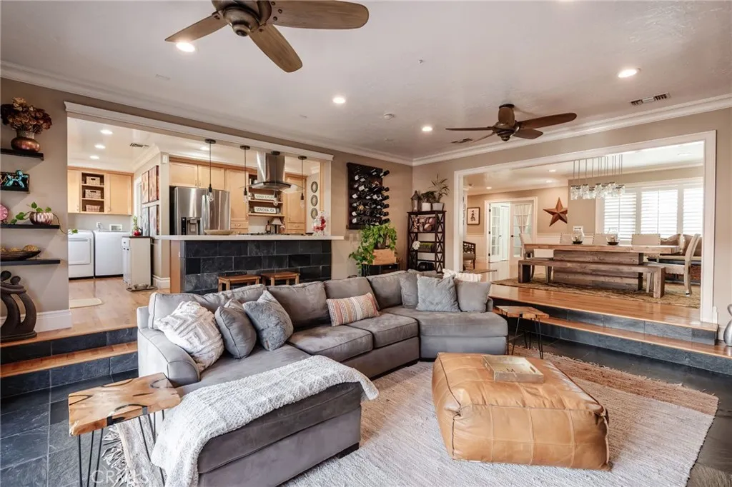 5433 W 134th Place, Hawthorne, California 90250 home-pic-29