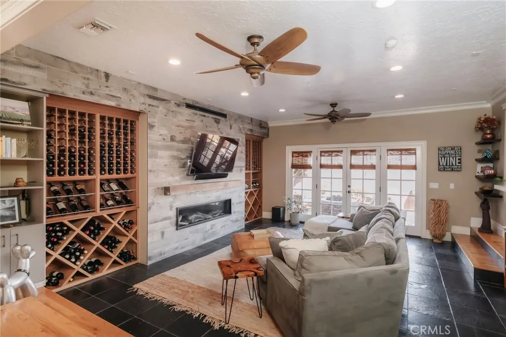 5433 W 134th Place, Hawthorne, California 90250 home-pic-24