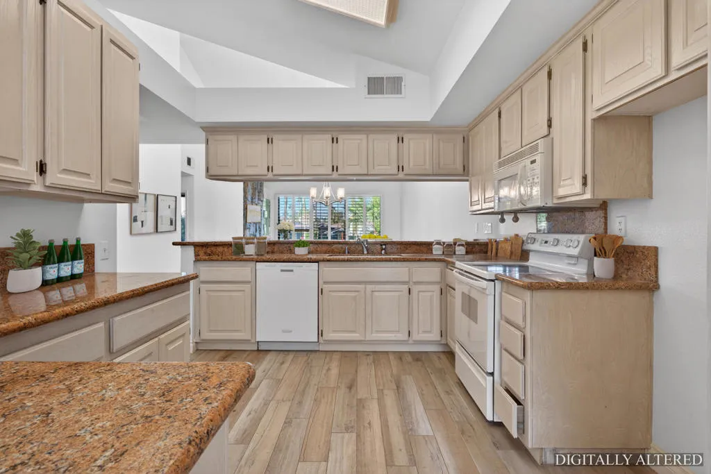 324 Sundance Circle, Palm Desert, California 92211 home-pic-7