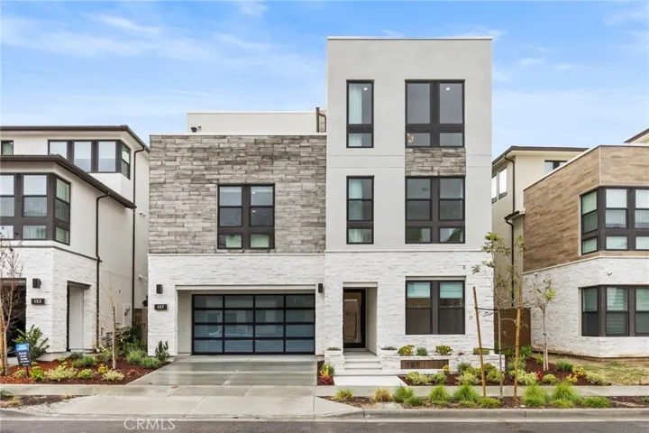 157 Creation St, Irvine, California 92618