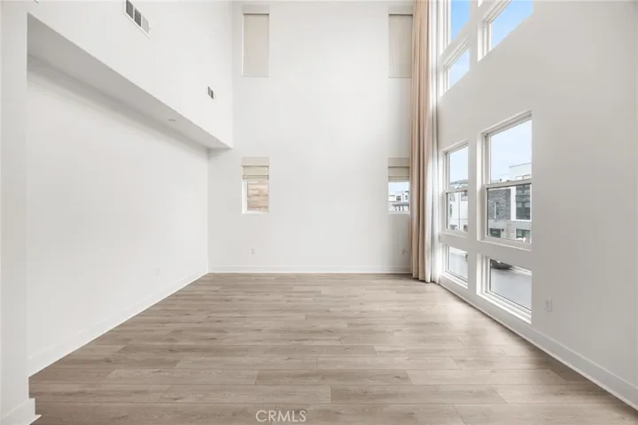 157 Creation St, Irvine, California 92618