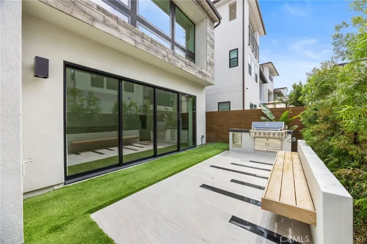 157 Creation St, Irvine, California 92618