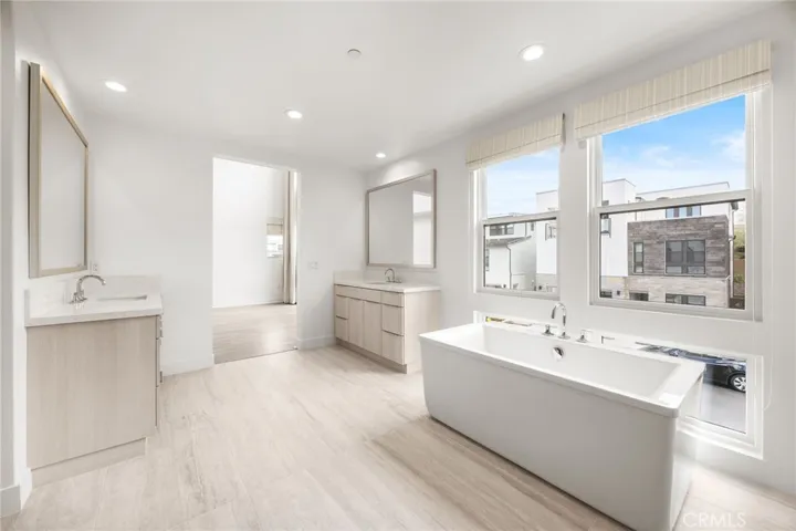 157 Creation St, Irvine, California 92618