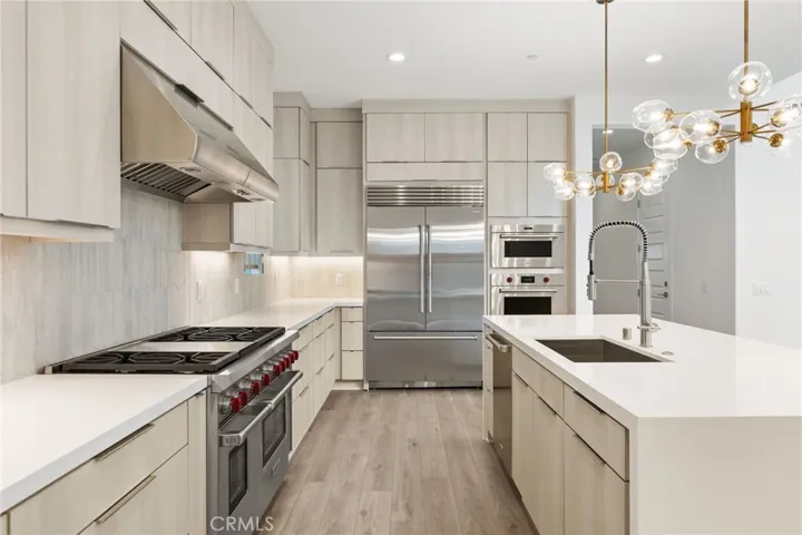 157 Creation St, Irvine, California 92618