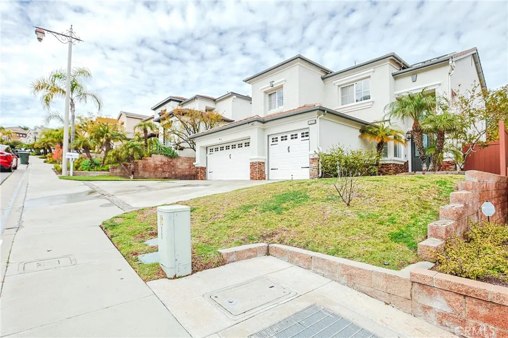 8755 E Garden View, Anaheim, California 92808 home-pic-4