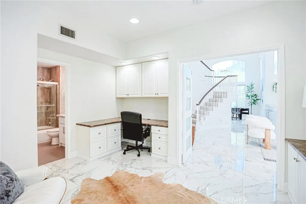8755 E Garden View, Anaheim, California 92808 home-pic-31