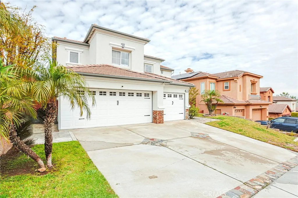 8755 E Garden View, Anaheim, California 92808 home-pic-2