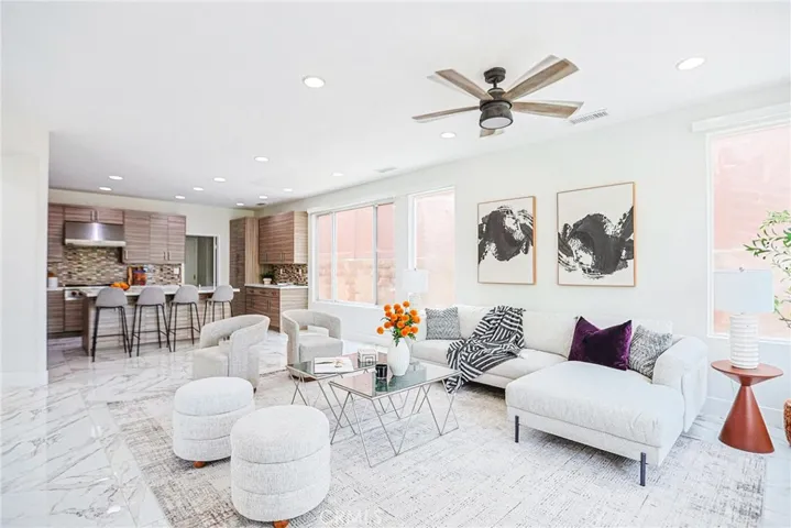 8755 E Garden View, Anaheim, California 92808