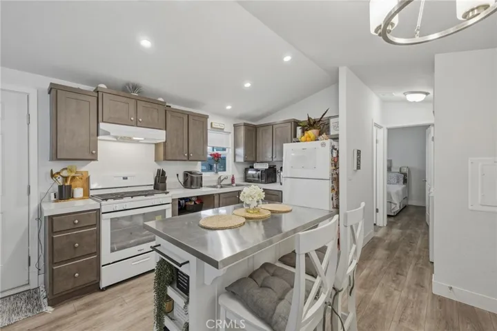 9873 Alder Avenue 4, Bloomington, California 92316
