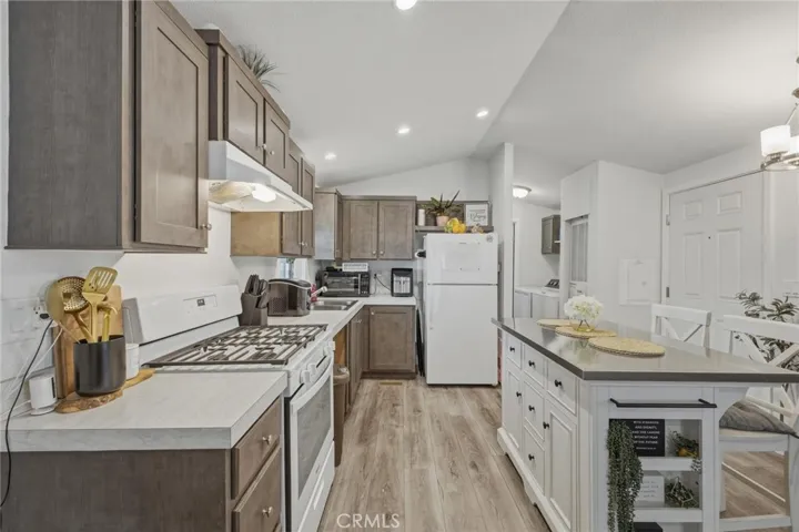 9873 Alder Avenue 4, Bloomington, California 92316